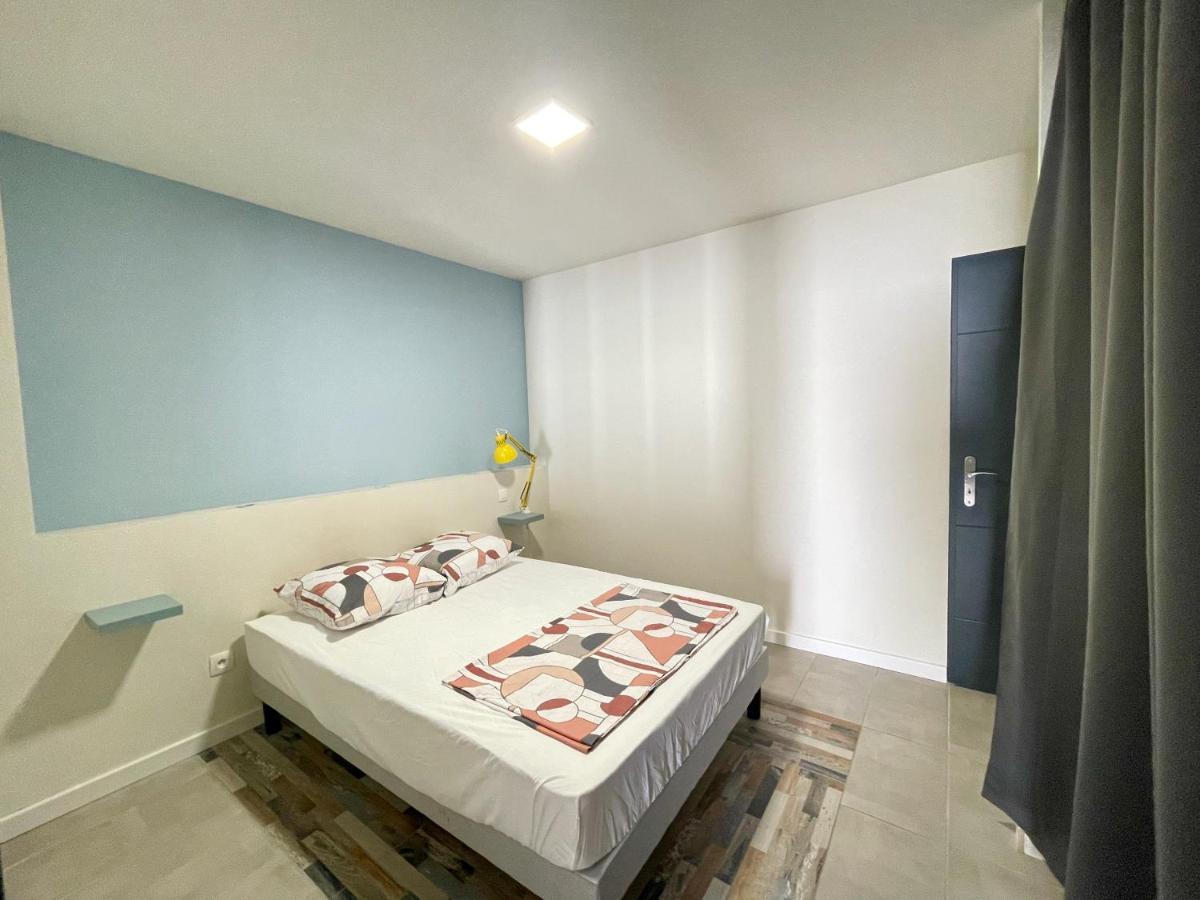 Appart Pop-Art Proche Autoroute, Plages Et Attractions, Wifi - Tv, Deco Stylee, Calme Bessan Ngoại thất bức ảnh